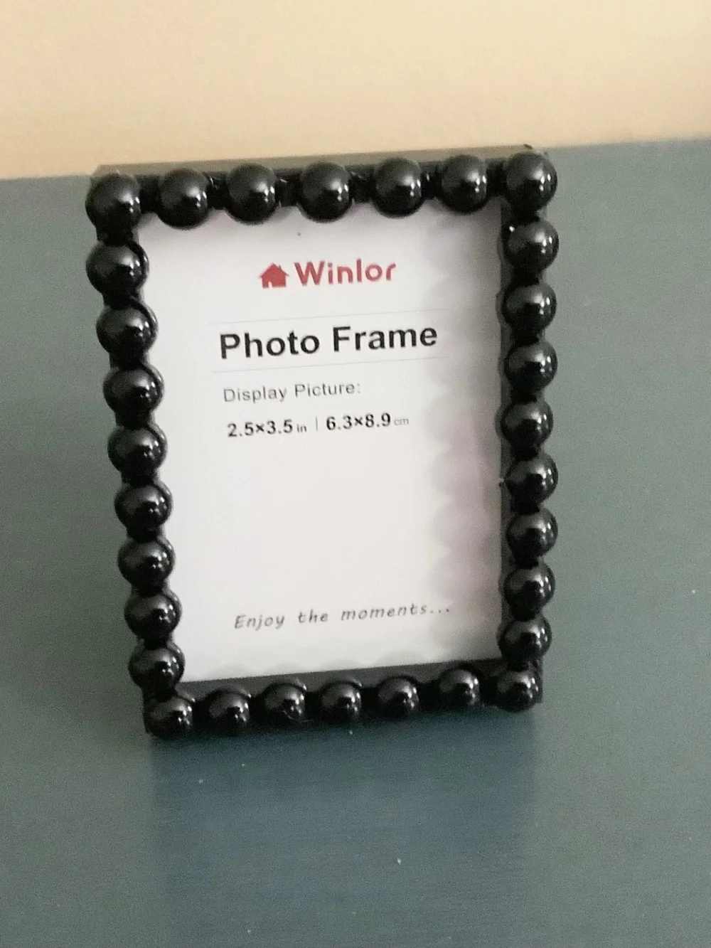 2.5” x 3.5” black pearl frame